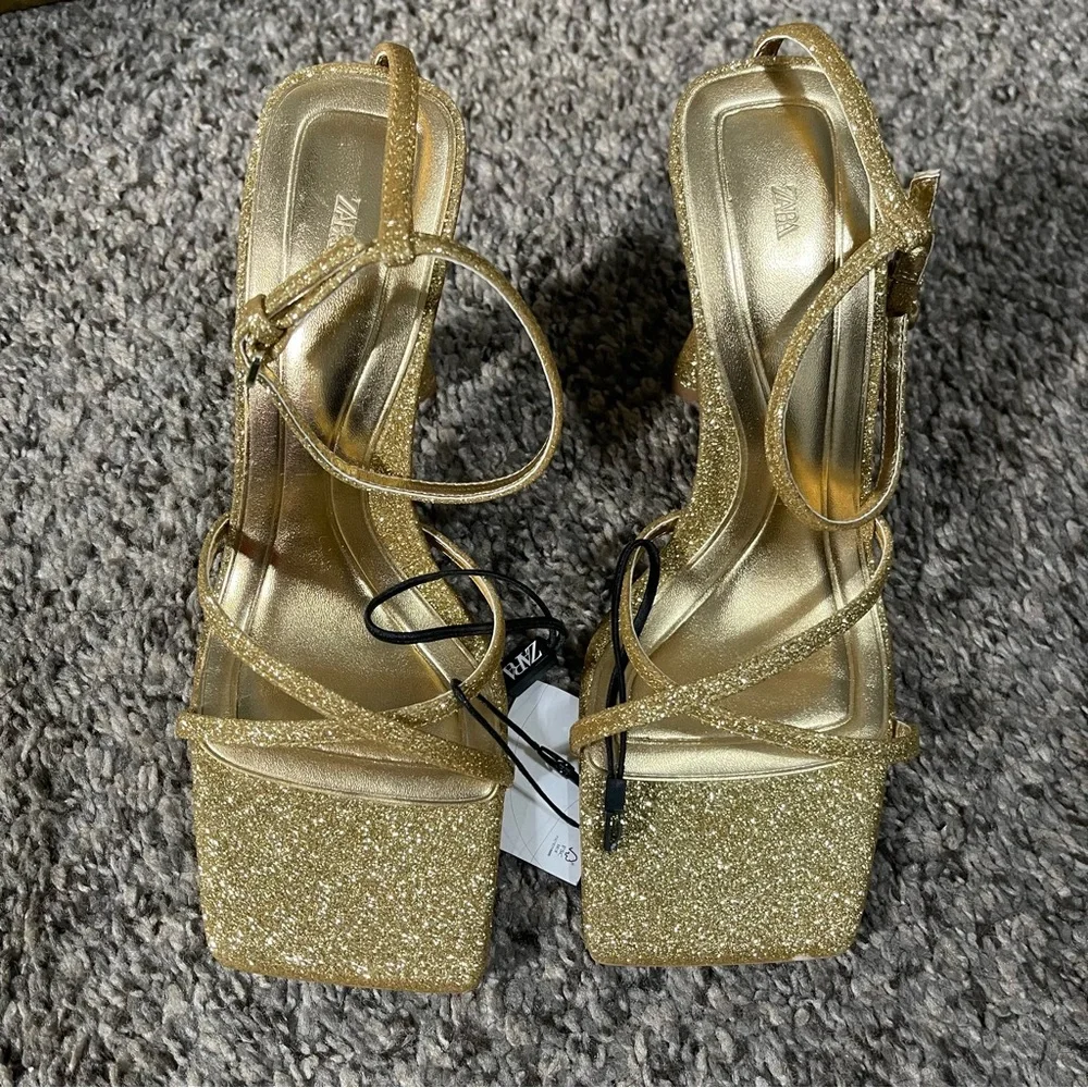 Zara Gold Strappy Glitter Heeled Sandals Size 6 - Picture 9 of 15